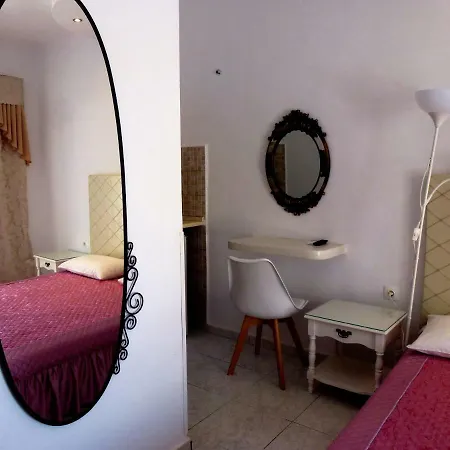 מלון Bougainvillea Kamári