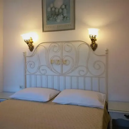 Bougainvillea 3* Kamári